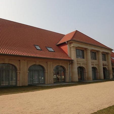 Stolpe auf Usedom Remise & Westfluegel Schloss Stolpe מראה חיצוני תמונה